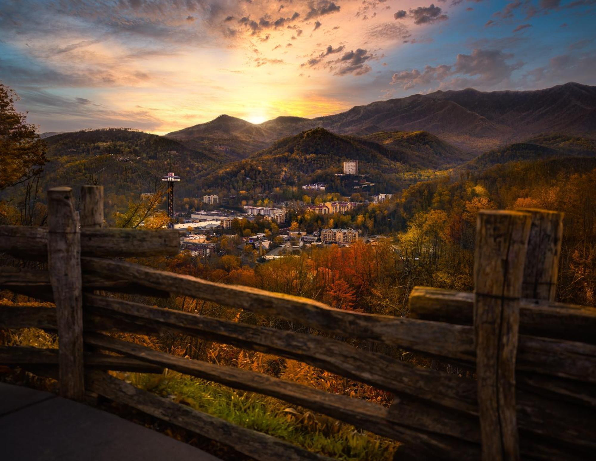 The Cozy Cove, Hot Tub, Wifi, 1089 Free Tickets Each Paid Day, Dollywood And More Sevierville Ngoại thất bức ảnh